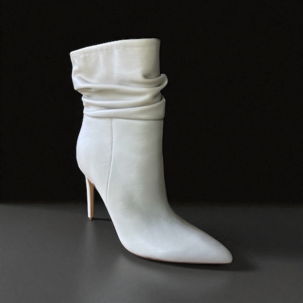 New! MARC FISHER LTD RAYYA DRESS BOOTIE Chic Cream
Leather Size 8 MEDIUM